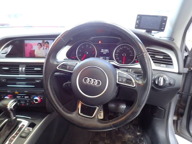 AUDI A4 2014