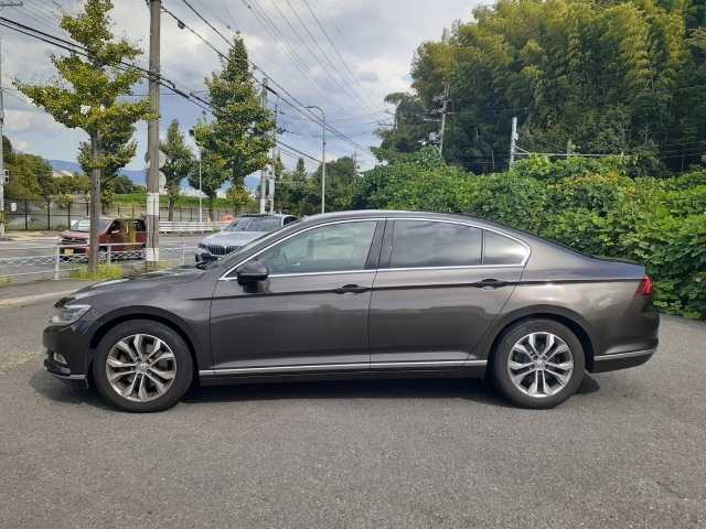 VOLKSWAGEN PASSAT 2015