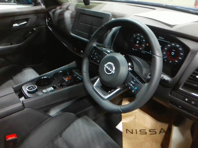 NISSAN X-TRAIL 2025