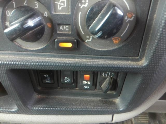 MITSUBISHI CANTER 2013