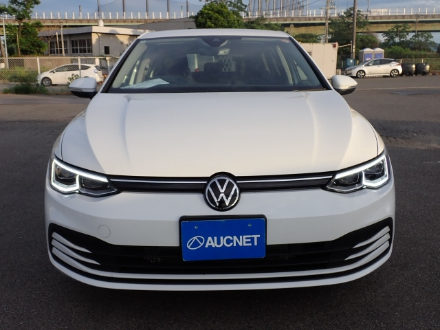 VOLKSWAGEN GOLF 2024