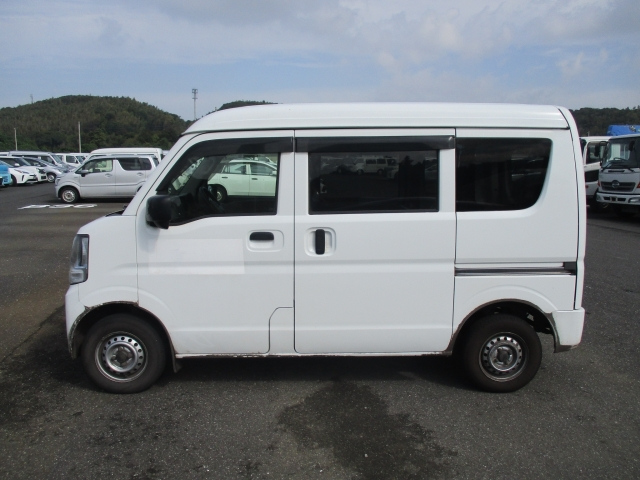 NISSAN CLIPPER VAN 2023