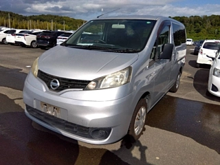 NISSAN NV200 2013