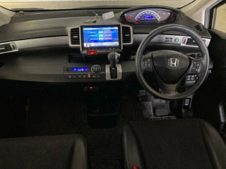 HONDA FREED 2016