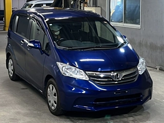 HONDA FREED 2013