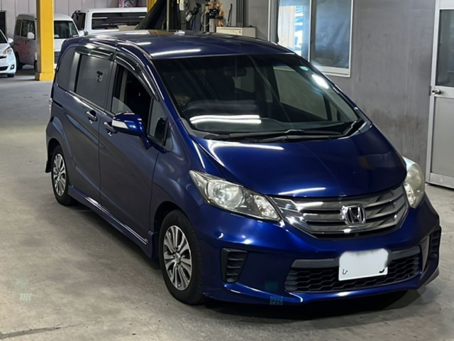 HONDA FREED 2013
