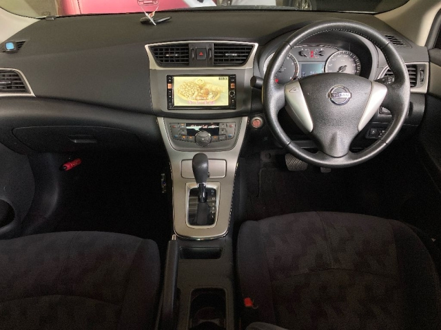NISSAN SYLPHY 2013