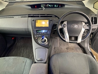 TOYOTA PRIUS 2011
