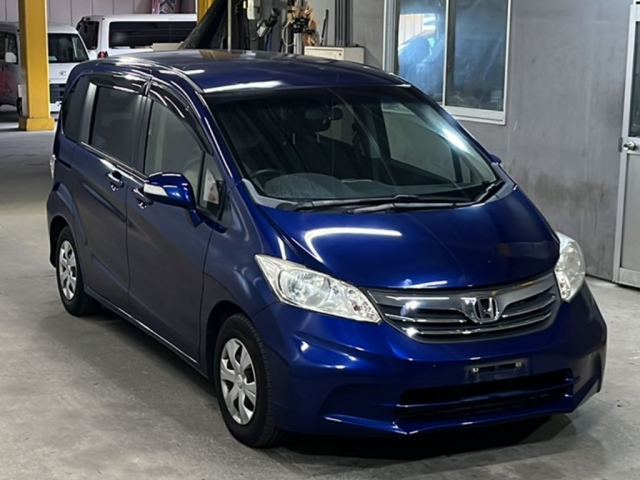 HONDA FREED 2012