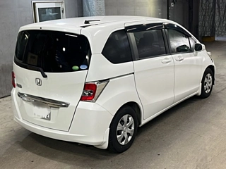 HONDA FREED 2015