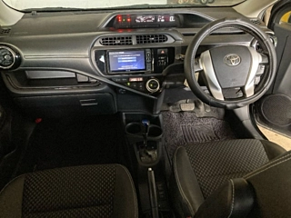 TOYOTA AQUA 2016