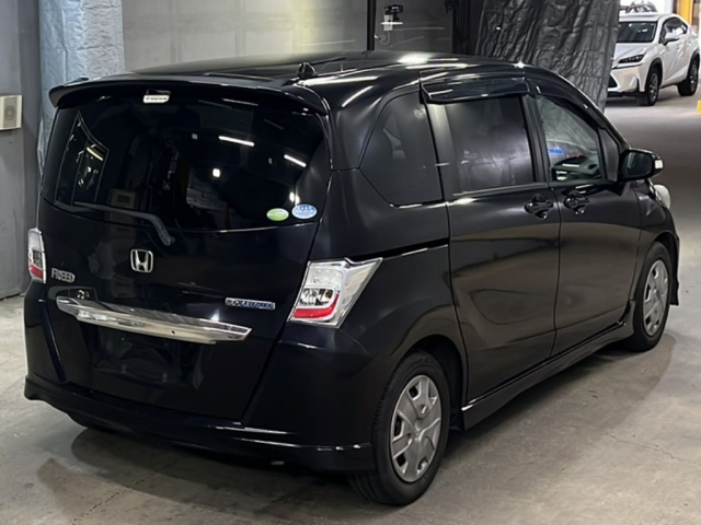 HONDA FREED 2012