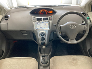 TOYOTA VITZ 2008
