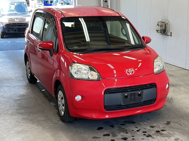 TOYOTA PORTE 2014