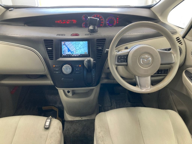 MAZDA BIANTE 2011