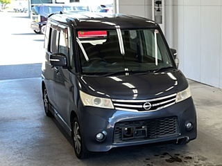 NISSAN ROOX 2010