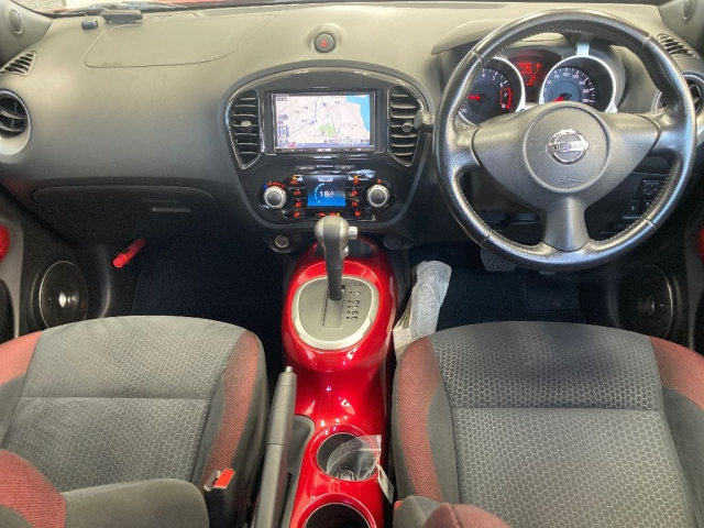 NISSAN JUKE 2011