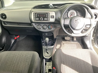 TOYOTA VITZ 2016