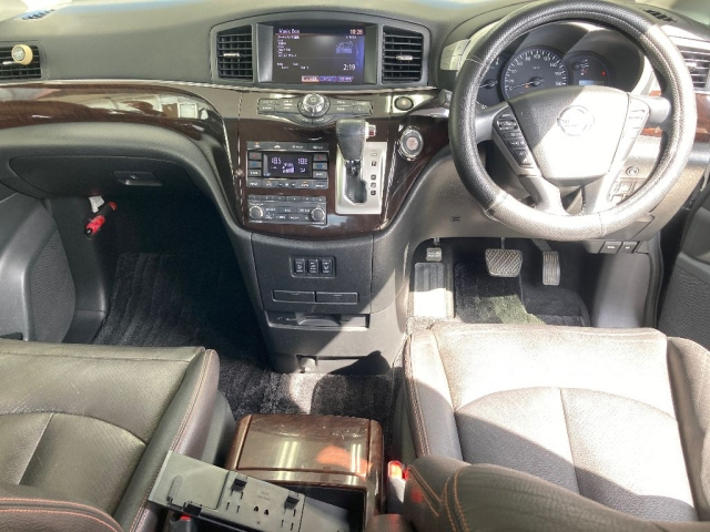 NISSAN ELGRAND 2012
