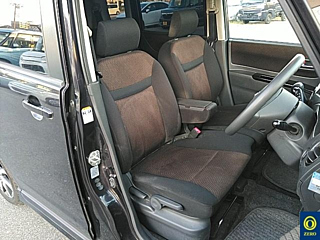 NISSAN ROOX 2010