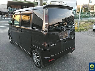 NISSAN ROOX 2010