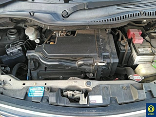 NISSAN ROOX 2010