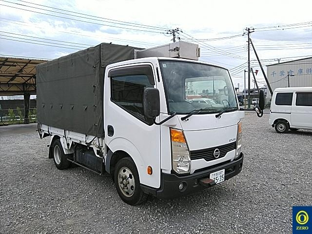 NISSAN ATLAS 2011