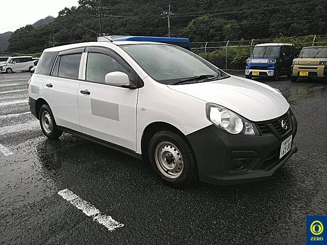 NISSAN AD 2020