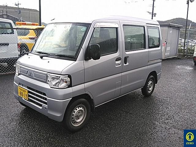 MITSUBISHI MINICAB VAN 2013