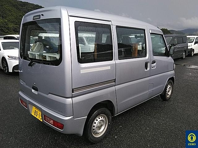 MITSUBISHI MINICAB VAN 2013