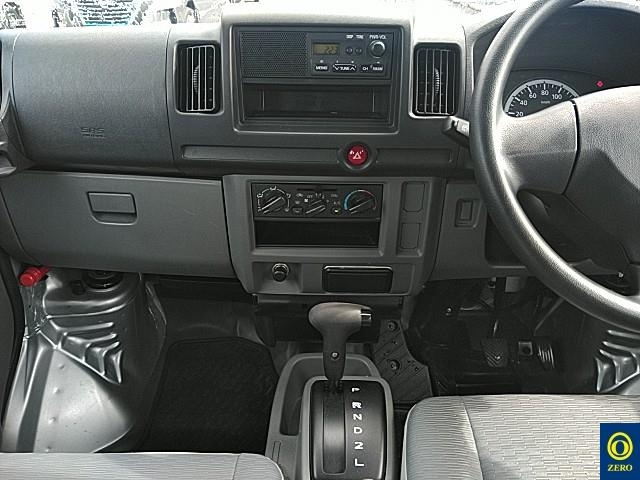 MITSUBISHI MINICAB VAN 2013