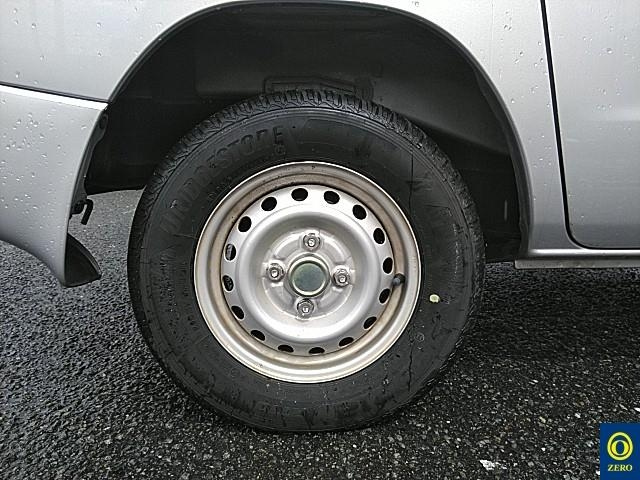 MITSUBISHI MINICAB VAN 2013