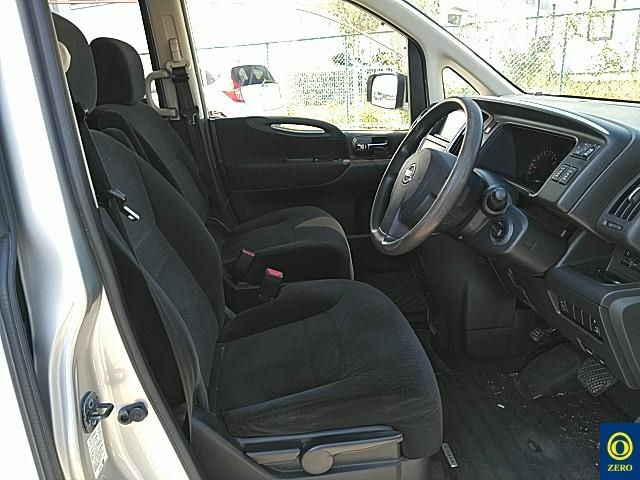 NISSAN SERENA 2010