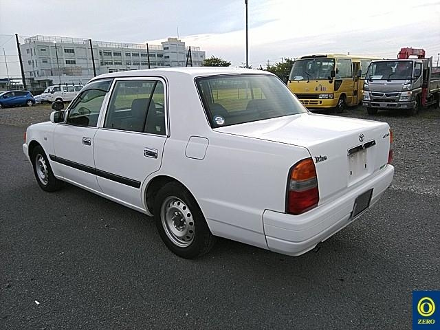 TOYOTA CROWN COMFORT 2012