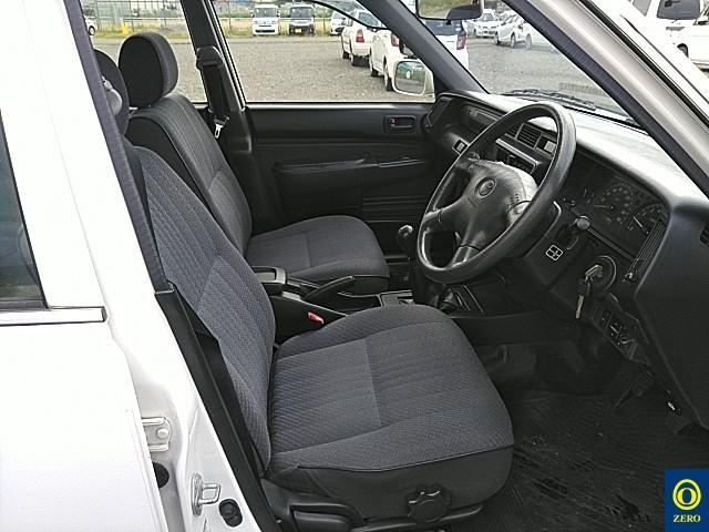 TOYOTA CROWN COMFORT 2012