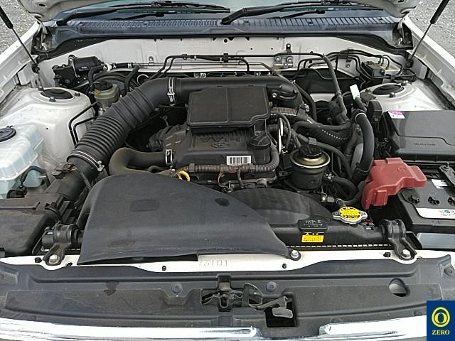 TOYOTA CROWN COMFORT 2012