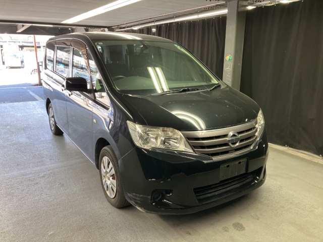 NISSAN SERENA 2011