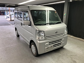 NISSAN CLIPPER VAN