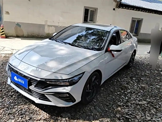 Заказать HYUNDAI ELANTRA