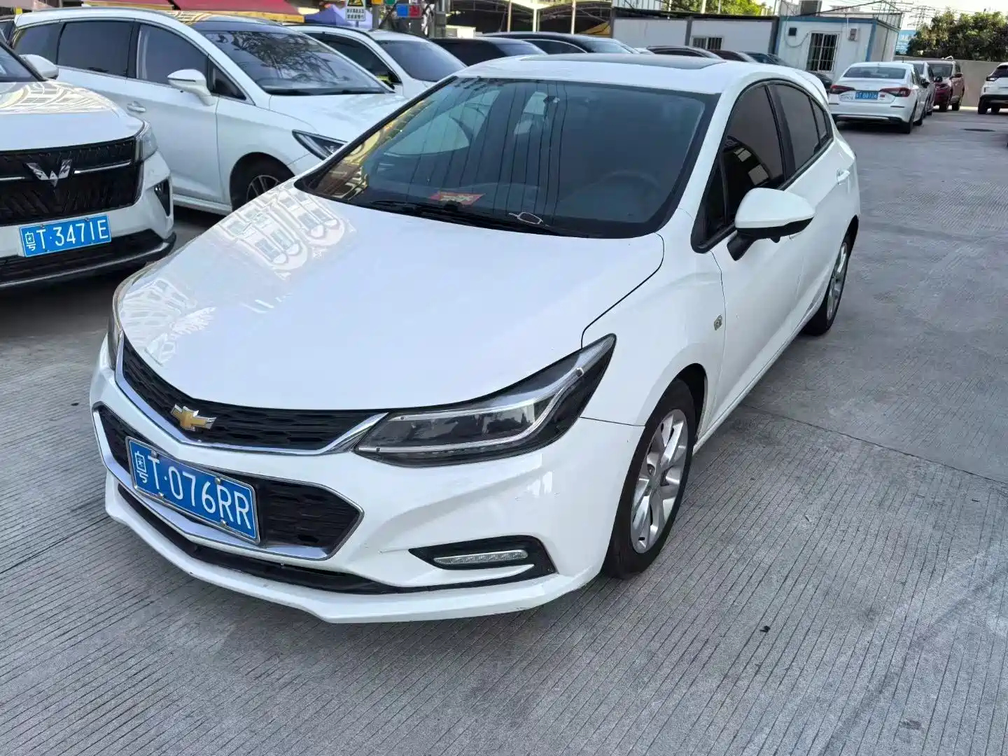 CHEVROLET CRUZE 2017