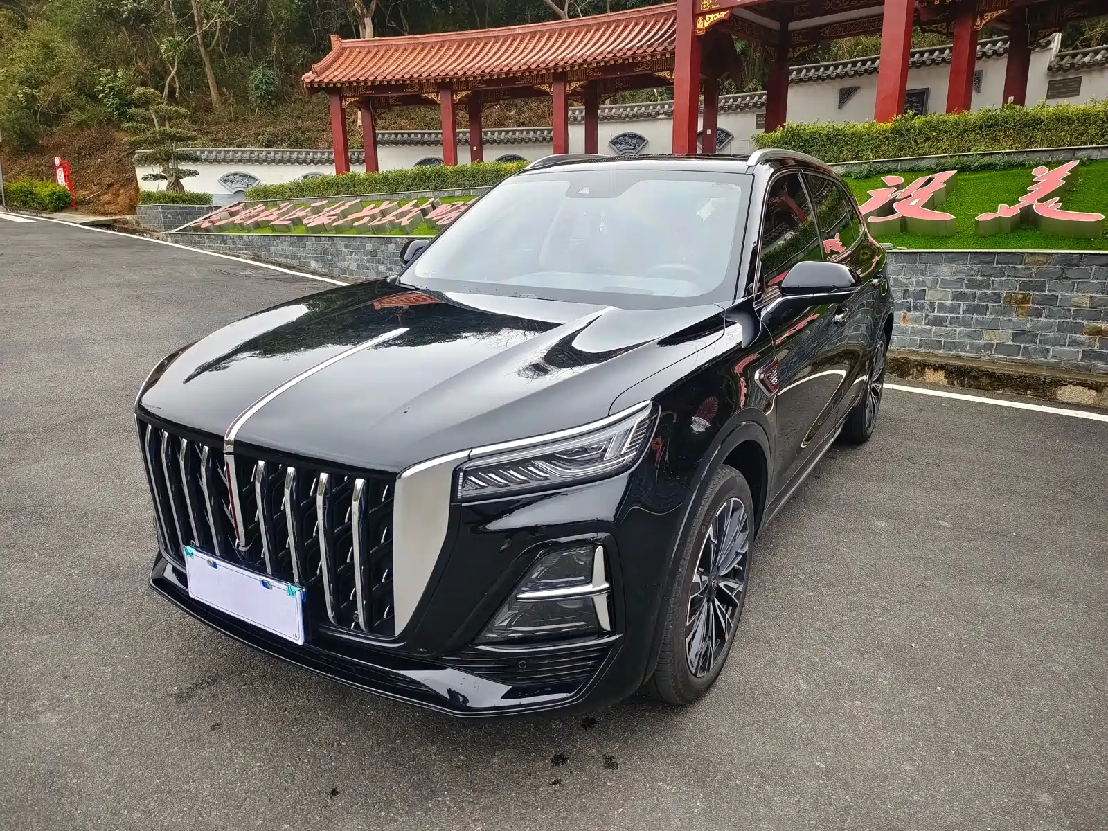 HONGQI HS5 2023