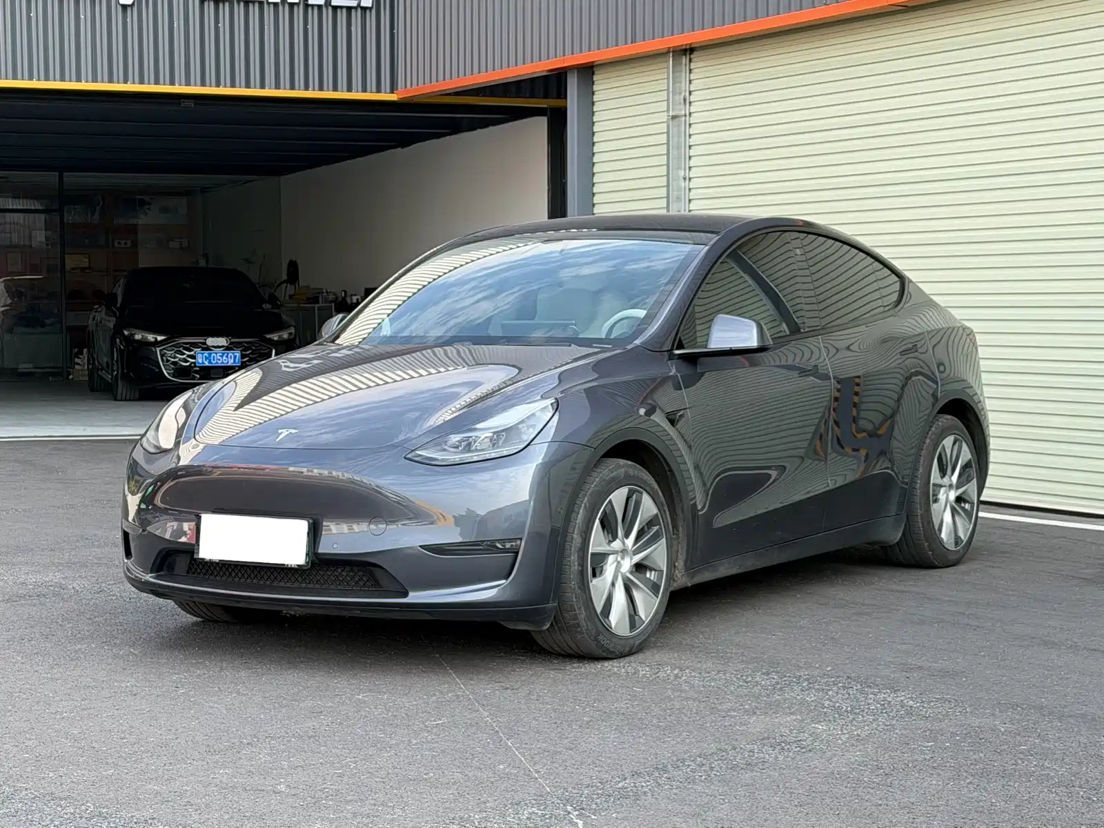 TESLA MODEL Y 2021