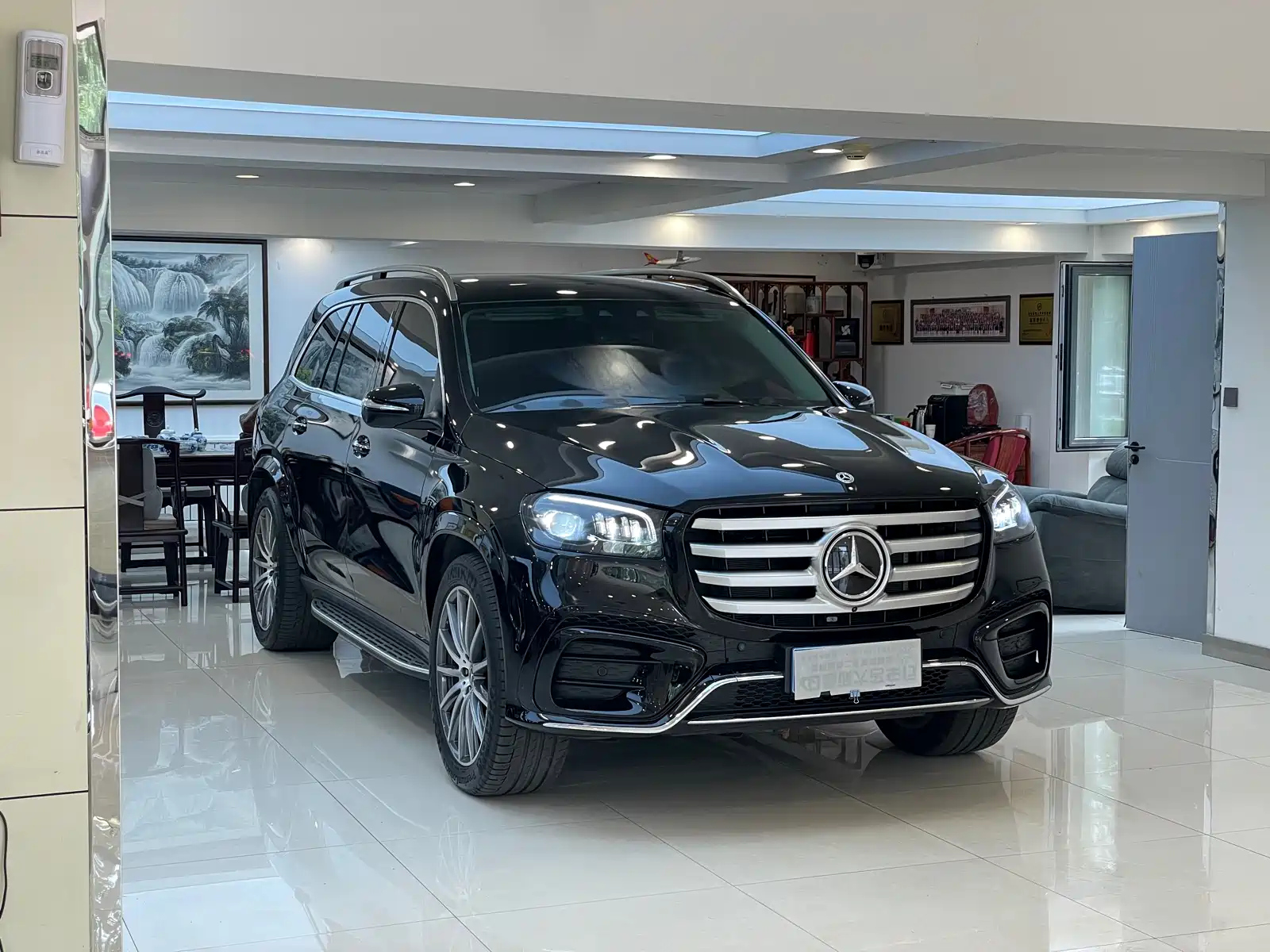 MERCEDES-BENZ GLS 2024
