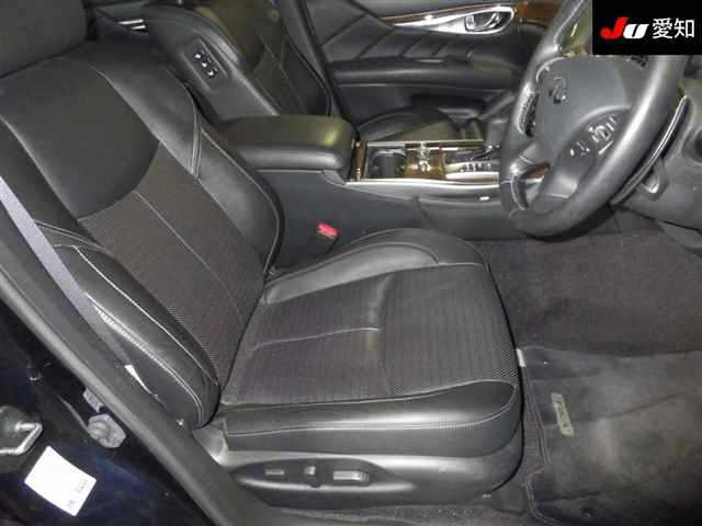 NISSAN FUGA 2018