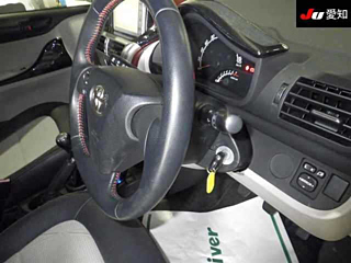 TOYOTA IQ 2010