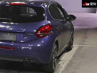 PEUGEOT 208 2016