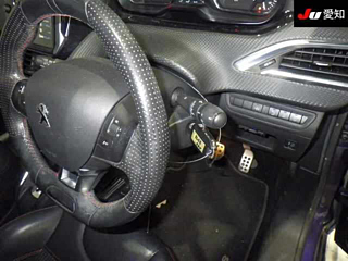 PEUGEOT 208 2016
