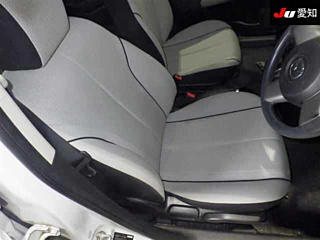MAZDA DEMIO 2010