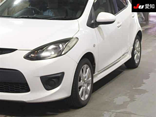MAZDA DEMIO 2010
