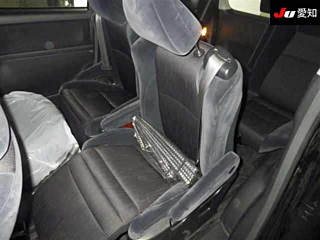 TOYOTA VELLFIRE 2009